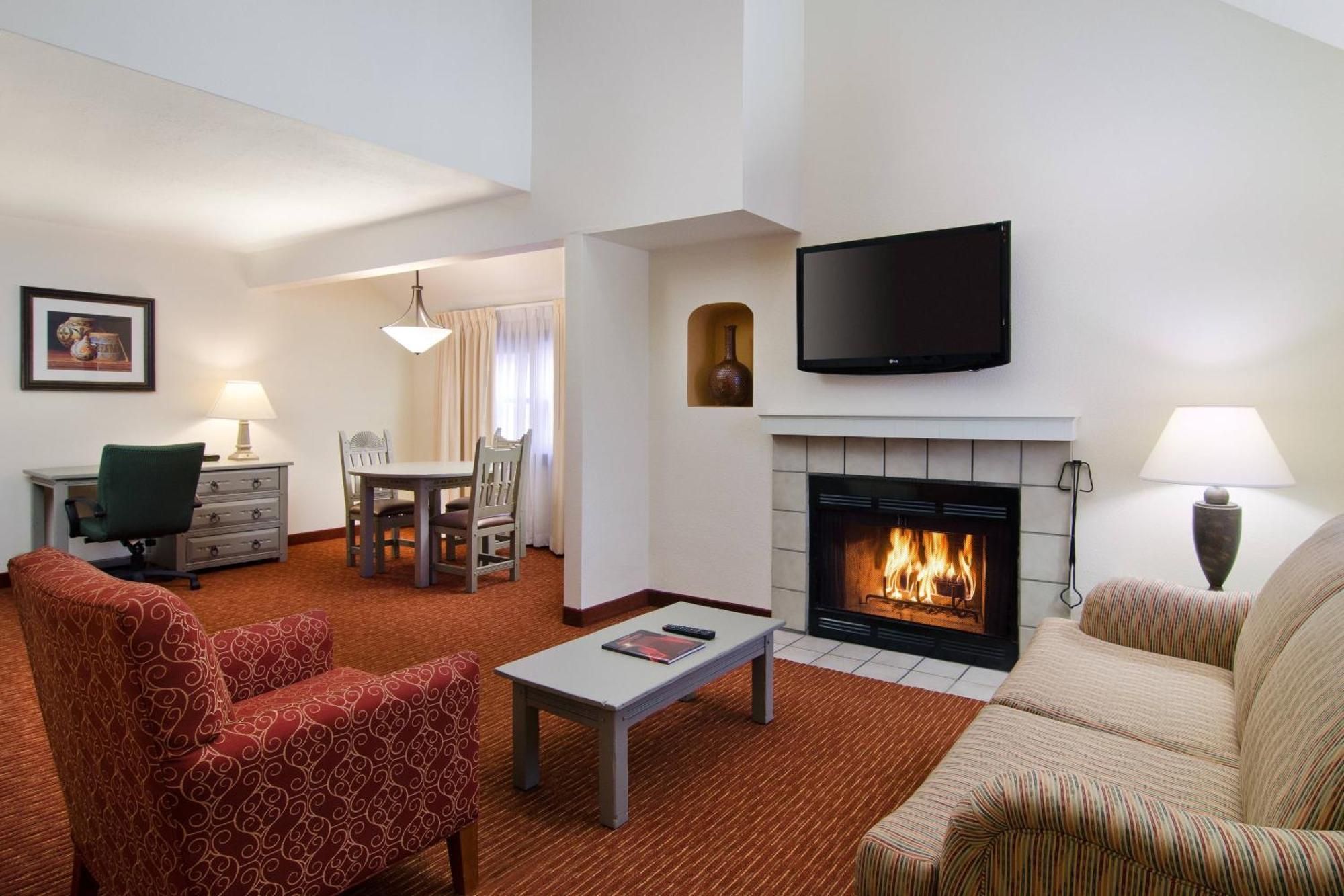 Residence Inn Santa Fe Hotel 3*